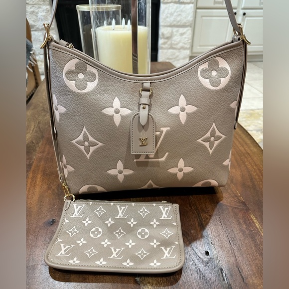 LV carryall - Picture 1 of 13